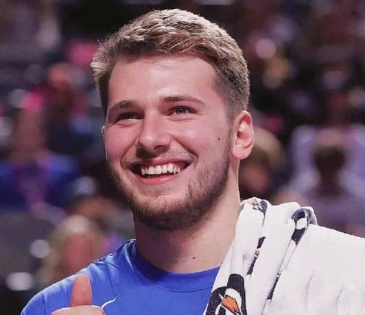 东契奇新星高光表现表现惊艳，切尔西未来可期！的简单介绍爱游戏在线